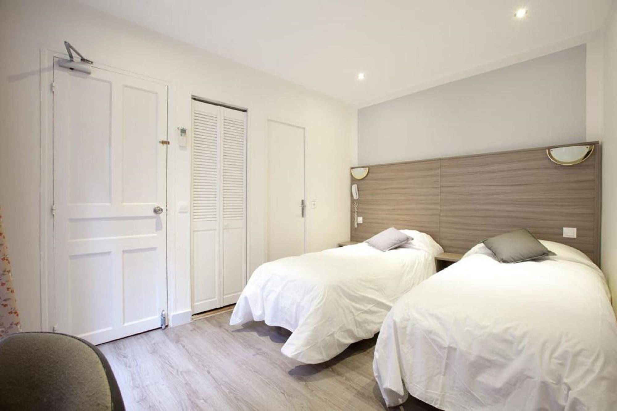 Panam Hotel Paris Gambetta- Place Gambetta-Mairie Du 20 Emme Kültér fotó