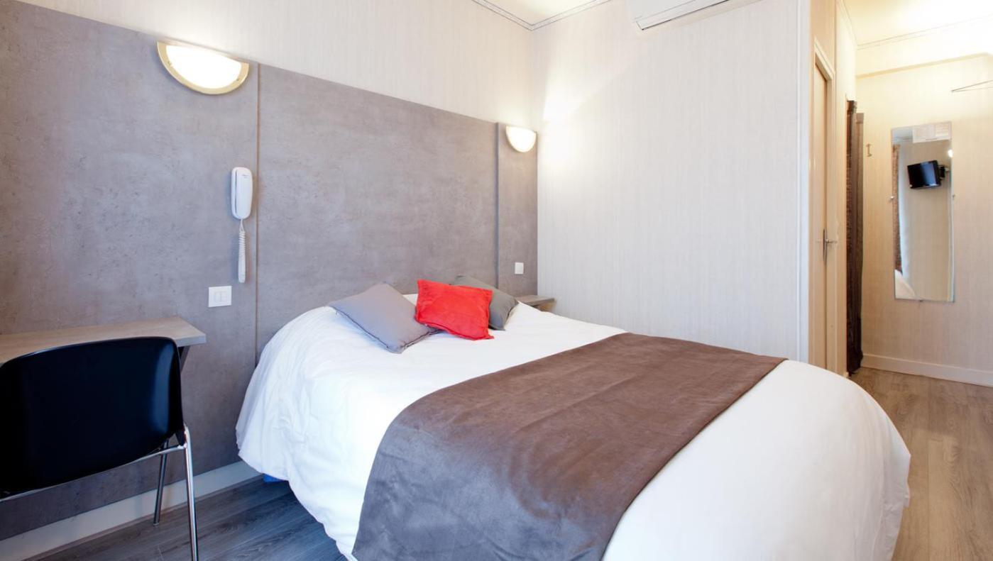 Panam Hotel Paris Gambetta- Place Gambetta-Mairie Du 20 Emme Kültér fotó