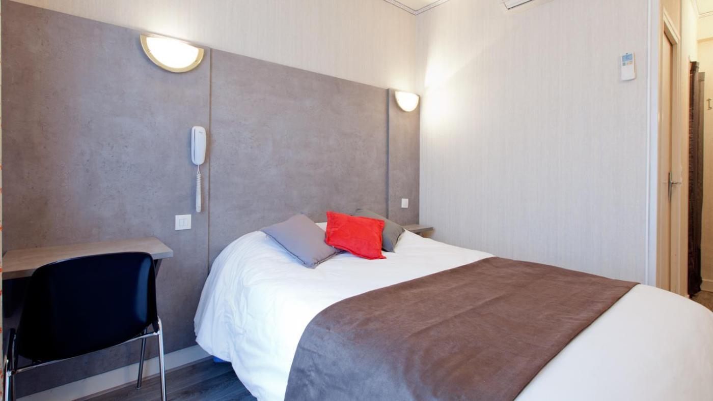 Panam Hotel Paris Gambetta- Place Gambetta-Mairie Du 20 Emme Kültér fotó