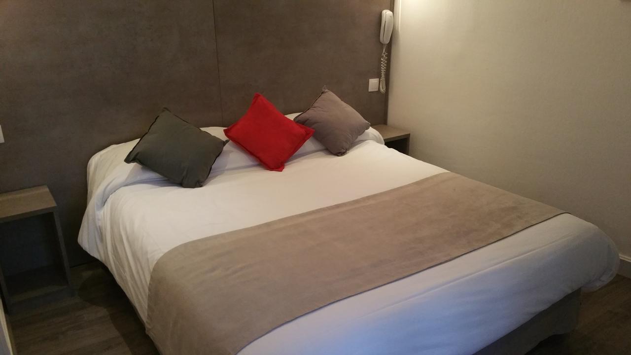 Panam Hotel Paris Gambetta- Place Gambetta-Mairie Du 20 Emme Kültér fotó