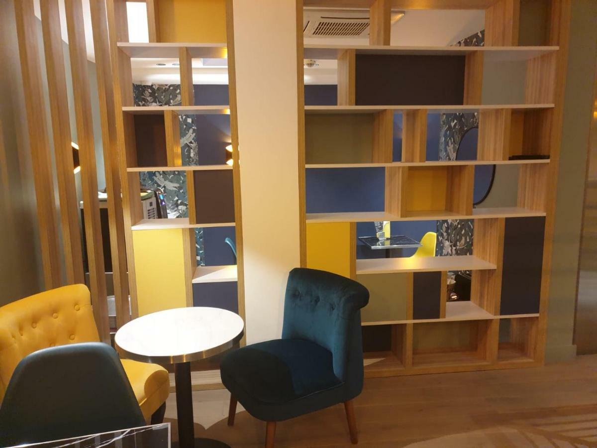Panam Hotel Paris Gambetta- Place Gambetta-Mairie Du 20 Emme Kültér fotó